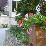 La Bois Joli Restaurant