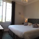 La Bois Joli Restaurant Hotel 3*