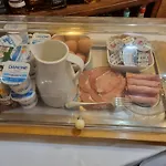 Hotel La Bois Joli Restaurant 3*