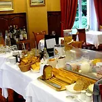 Hotel La Bois Joli Restaurant