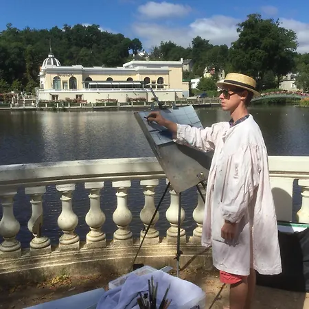 Hotel Logis Bois Joli