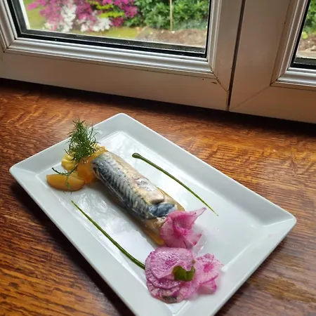 호텔 La Bois Joli Restaurant