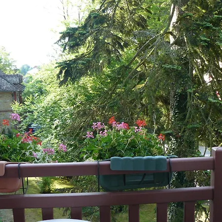 La Bois Joli Restaurant