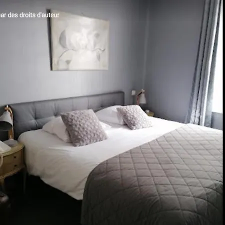 Hotel Logis Bois Joli