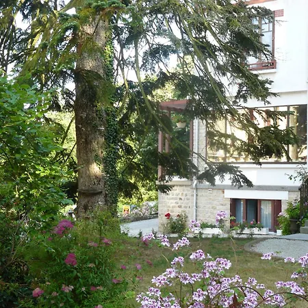 Logis Bois Joli Hotel