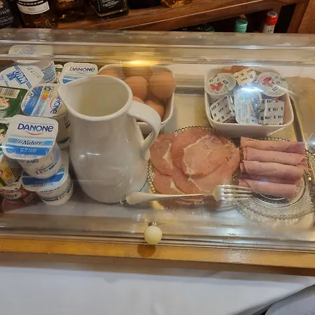 호텔 La Bois Joli Restaurant 3*