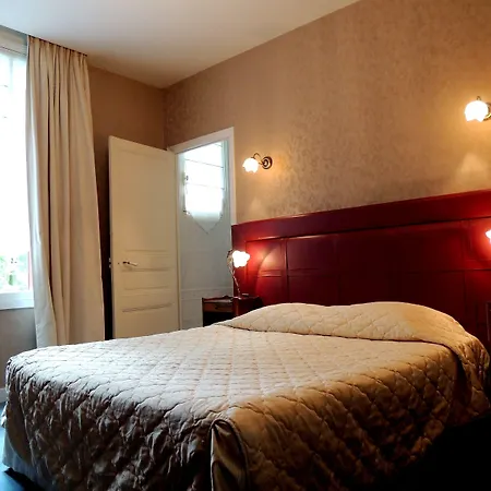 Logis Bois Joli Hotel 3*