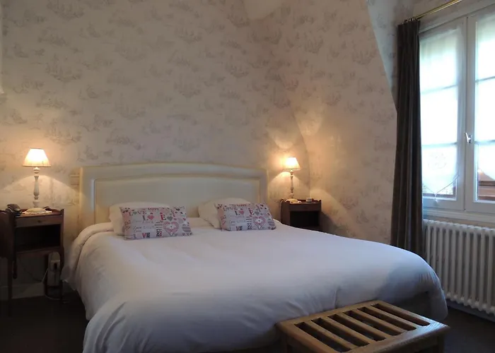 La Bois Joli Restaurant