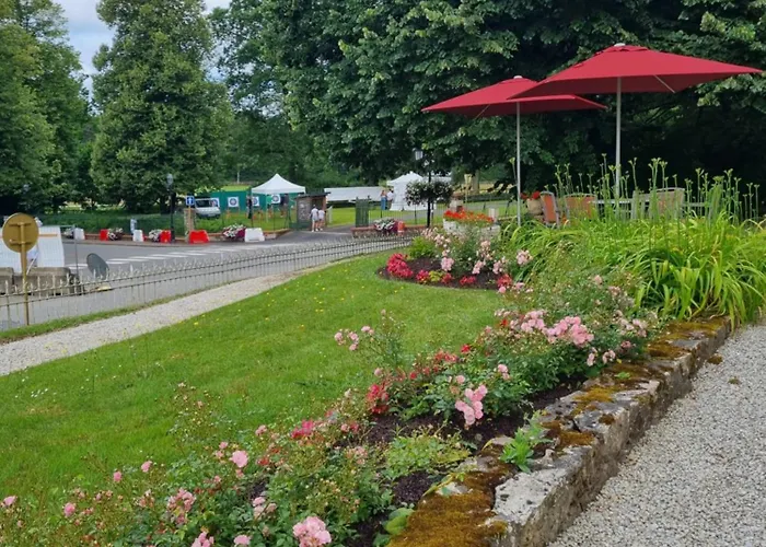 酒店 La Bois Joli Restaurant