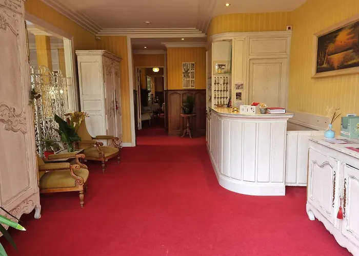 La Bois Joli Restaurant Hotel 3*