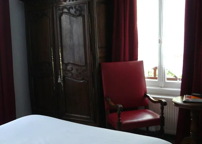 La Bois Joli Restaurant Hotel 3*