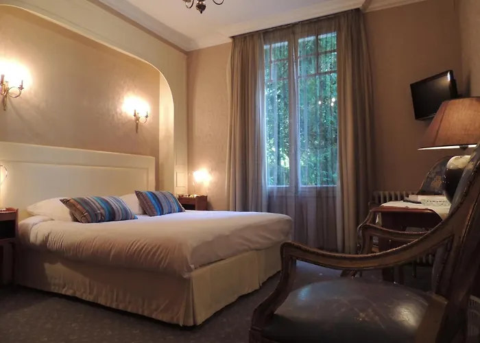 La Bois Joli Restaurant