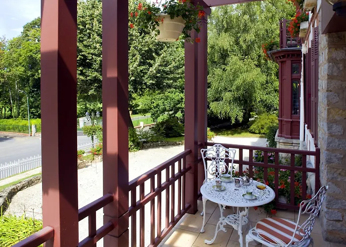 La Bois Joli Restaurant 3*