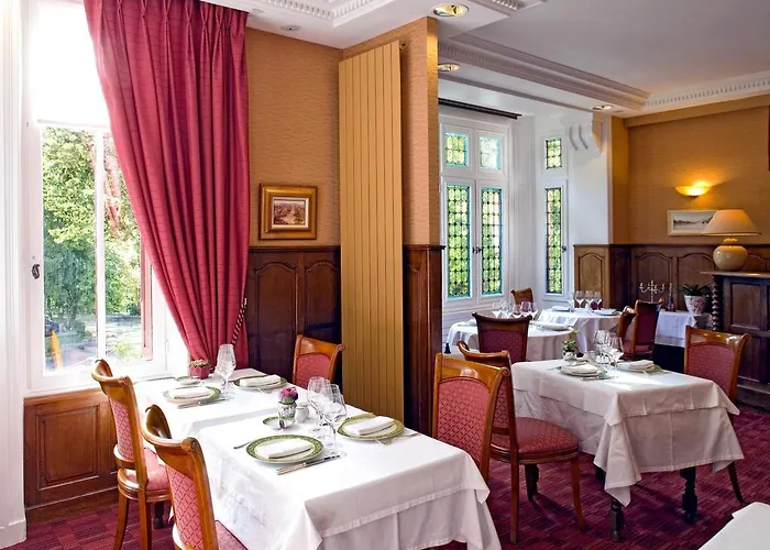 La Bois Joli Restaurant 3*